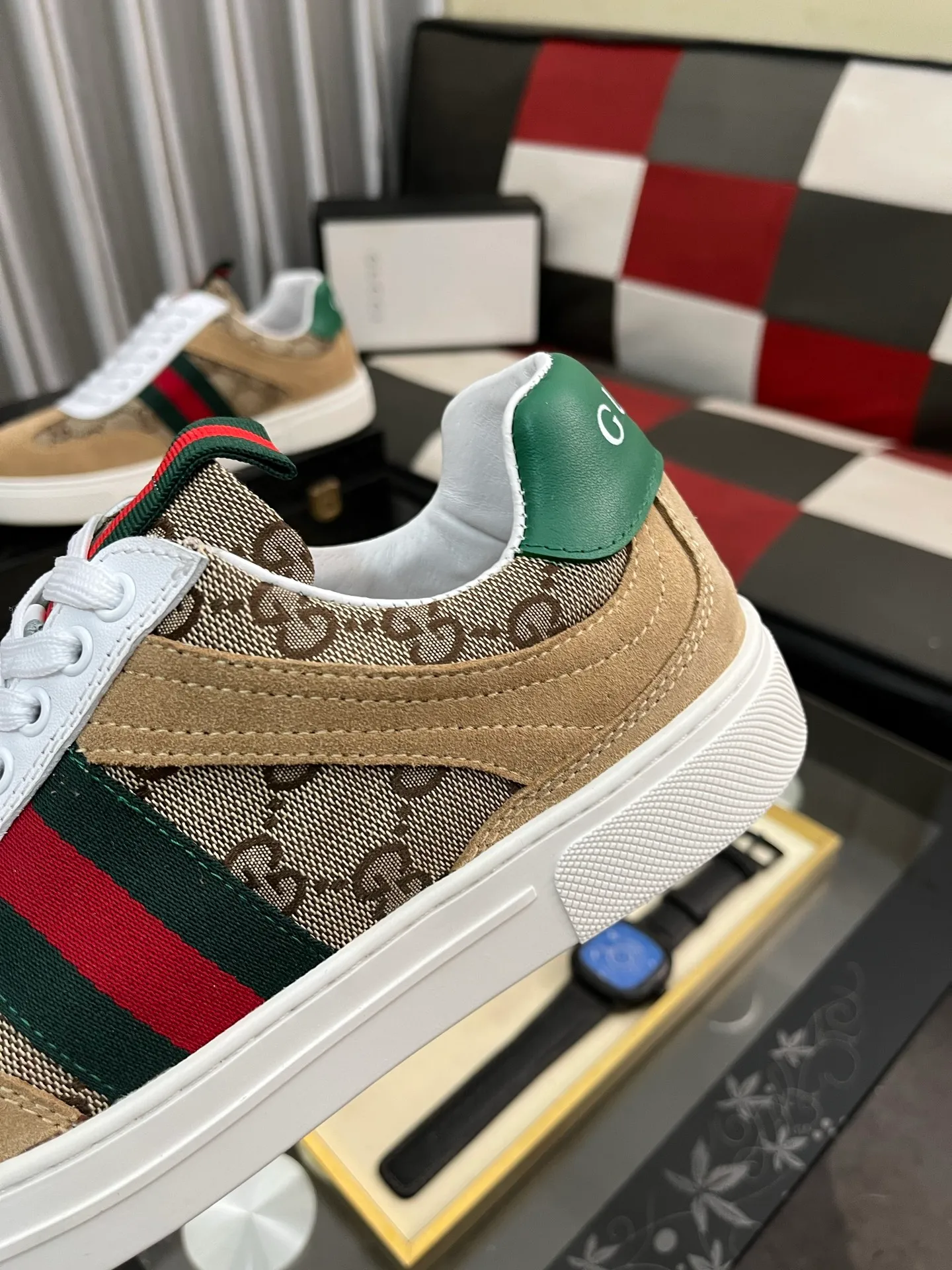 Men's Men's Shoes 💰440 ⌚️⌚️[GUCCI] Gucci men's casual shoes are absolutely popular 🔥The ultimate matching item for trendy men! The charm of super texture is irresistible, the main recommendation, the flower leather color is bright! The upper is made of high-quality brand printed fabric with cowhide, breathable leather lining and wear-resistant rubber sole, noble and elegant! Extremely comfortable🎁🎁You can be as handsome as you want💪 Available in sizes 38-44 and 5️⃣colors